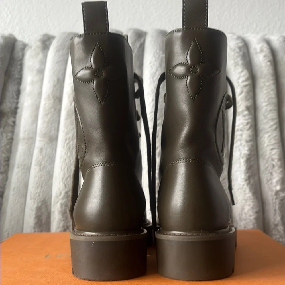 Louis Vuitton Olive Green Boots Size 36 1/2 - Picture 3 of 5